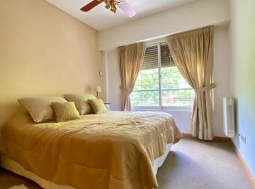 Departamento de 3 ambientes, Caballito · Alquiler Temporal en Caballito, 3 Ambientes con Balcón y Piscina Común