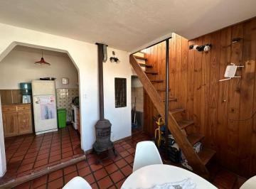 PH · 71m² · 3 Ambientes · PH en Planta Alta Sobre Av Cazon