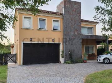 Casa · 262m² · 5 Ambientes · 2 Cocheras · Casa en Venta en Barrancas de Iraola