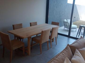 Casa de 6 ambientes, Córdoba · Alquiler de Duplex Amoblado en La Luisita