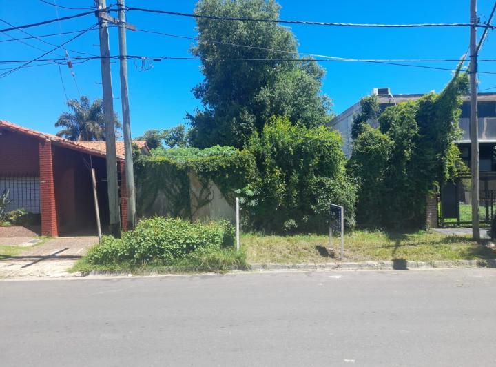 Terreno · 251m²