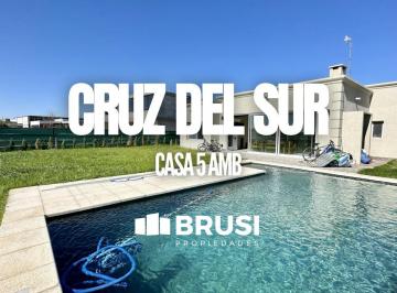 Casa · 174m² · 5 Ambientes · 2 Cocheras · Casa en Venta 4 Ambientes en Una Planta con Pileta - Barrio Privado Cruz del Sur