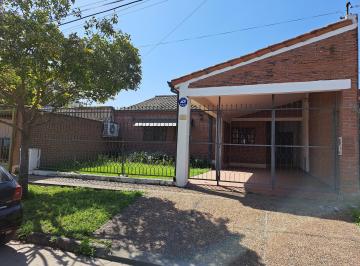 Casa de 6 ambientes, San Miguel de Tucumán · Muy Linda Casa a 100 m de Cruce de Av América y Av Belgrano. Alt. Sta Fe 3800