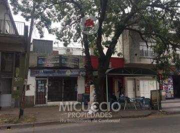 Local comercial · 258m² · 7 Ambientes · Locales con Casa y Departamentos en Venta | Travi N°725 | Escobar Centro