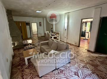Casa · 164m² · 6 Ambientes · 1 Cochera · Casa en Venta, Pampa 495 Entre Las Margaritas y Jazmín, Belén de Escobar