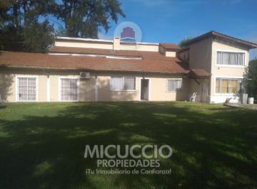 Quinta vacacional · 184m² · 8 Ambientes · Casaquinta en Venta | Kennedy N°1650 | Barrio El Cazador