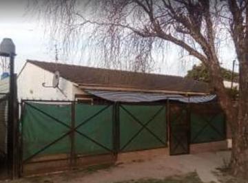 Casa de 3 ambientes, Almirante Brown · Casa Chalet Duplex 3 Amb C/ Terreno