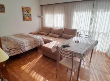 Departamento de 1 ambiente, Mar del Plata · 1 Ambiente Lateral Abierto. Alquiler X Día Semana. La Perla