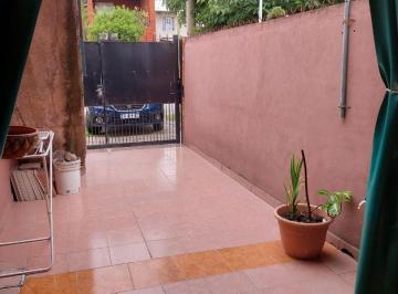 Casa · 75m² · 3 Ambientes · Casa de 3 Ambientes en Barrio San Jose