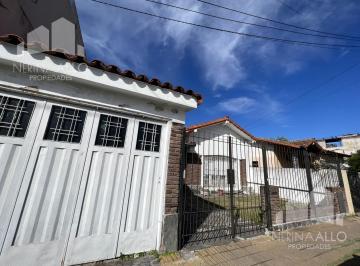 Casa · 5 Ambientes · 1 Cochera · Venta Casa Moron Sur