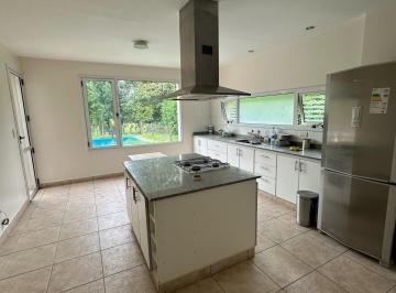 Casa · 1500m² · 4 Ambientes · 2 Cocheras · Casa - Las Yungas