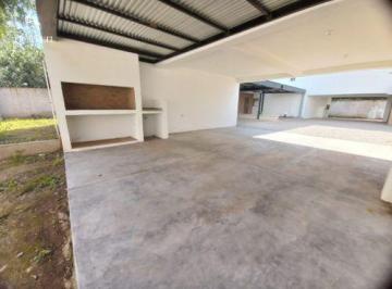 Casa · 159m² · 4 Ambientes · 2 Cocheras · Venta Casa 3 Dorm. a Estrenar Housing Cerrado Posesión Inmediata, Cochera X2 Premium!