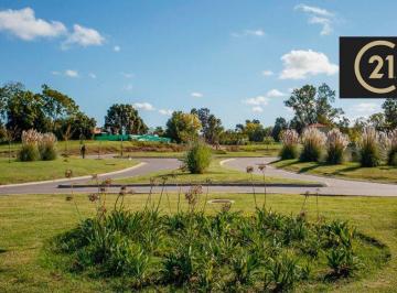 C21-058-69148_2 · Hermoso Lote a La Laguna