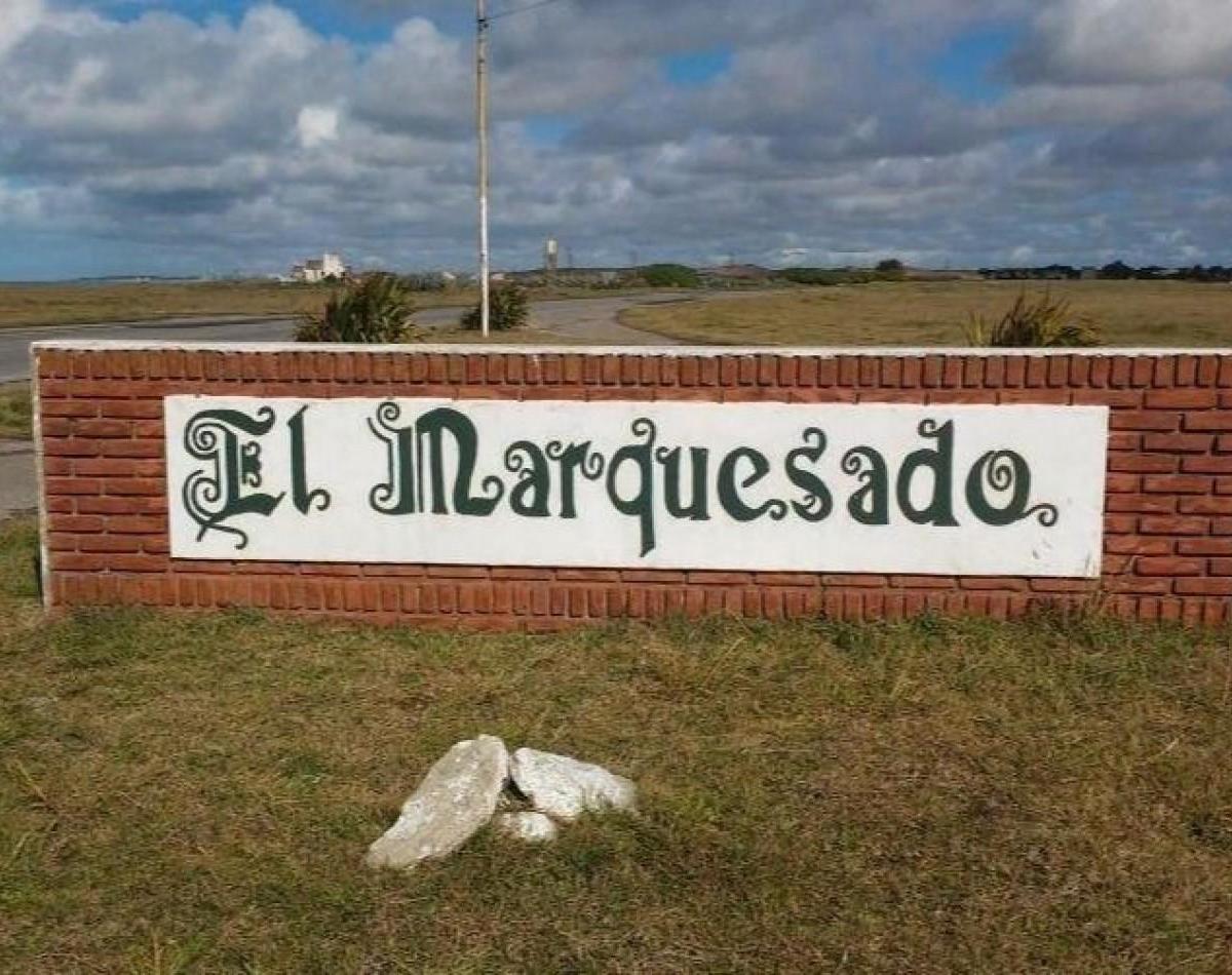 Venta de lote en el Marquesado, lote regular de 427 metros cuadrados