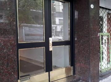 C21-050-42393_2 · (Propiedad Suspendida) Venta Departamento 4 Ambientes con Dependencia Caballito Ace