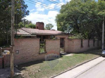 Casa · 181m² · 4 Ambientes · 1 Cochera · Venta Casa Rio Ceballos
