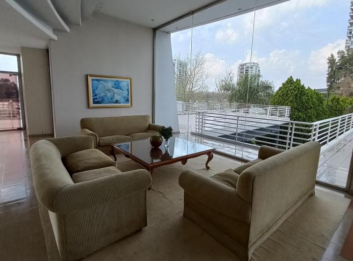 Departamento · 140m² · 4 Ambientes · 1 Cochera