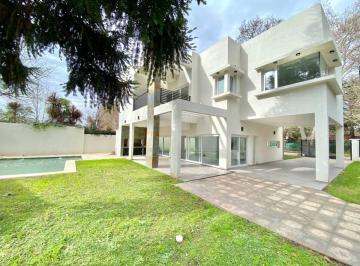 C21-069-70232_2 · Venta Casa 4 Amb Parque Pileta Parque Leloir