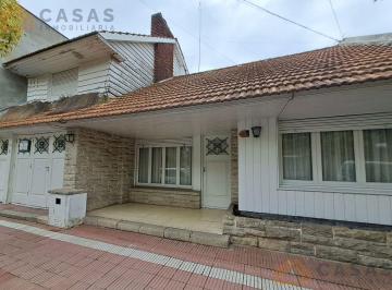 Casa · 150m² · 4 Ambientes · 1 Cochera · Casa - Chauvin