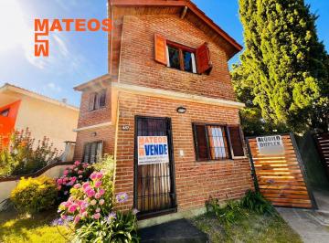 Casa de 3 ambientes, Mar del Tuyú · Casa Semi Independiente Al Frente en Mar del Tuyu 54 E/ 4 y 5