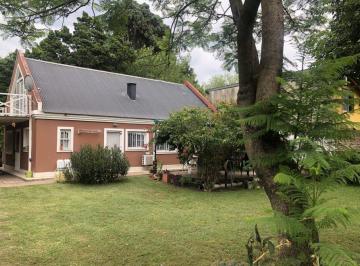Casa de 4 ambientes, Esteban Echeverría · Casa en Venta en Luis Guillón, Dos Casas