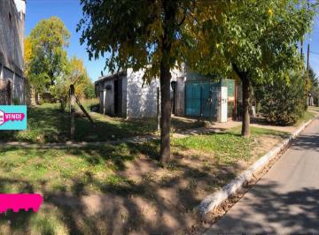 Casa · 12m² · 1 Ambiente · 2 Cocheras · Casa en Venta Marcos Paz