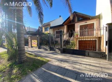 Casa · 280m² · 4 Ambientes · 2 Cocheras · Casa 4 Ambientes Venta en El Palomar
