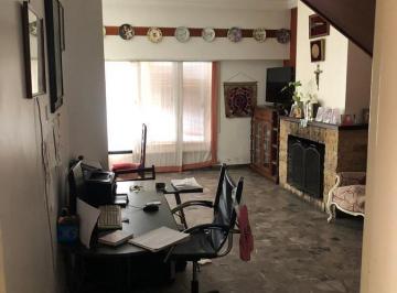Casa · 224m² · 5 Ambientes · 2 Cocheras · Venta Casa 5 Ambientes Villa Luzuriaga