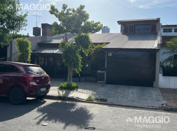 Casa · 170m² · 4 Ambientes · 4 Cocheras · Casa Venta Villa Tesei 4 Ambientes