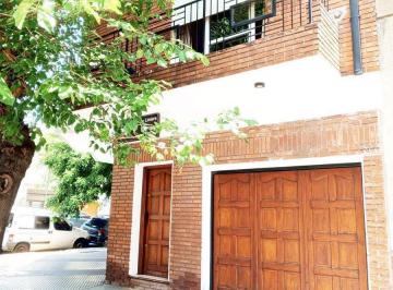 Casa · 157m² · 4 Ambientes · 2 Cocheras · Casa 4 Ambientes con Cochera | Almagro, Capital Federal