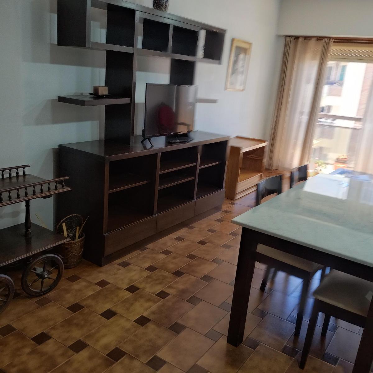 Depto 3 amb, 60m² con cochera cubierta y balcón — Centro