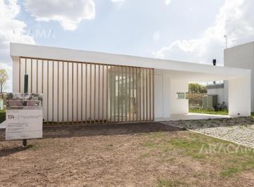 RRA-RR1-192_2 · Casa en Venta en Lares de Canning - Canning
