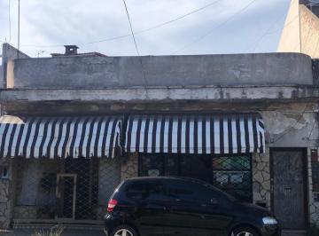 PH · 55m² · 3 Ambientes · "A Reciclar" - Venta PH en Béccar