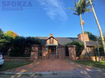 Casa · 340m² · 5 Ambientes · 11 Cocheras · Casa - Malvinas Argentinas