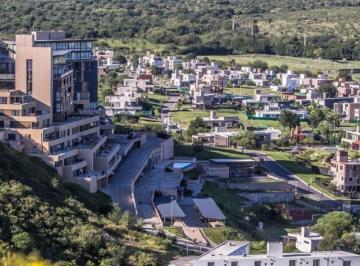 Terreno , La Calera · Lote en Terrazas de La Estanzuela - Exc Vista - 600 m² - Consultas: