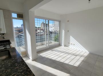 Living comedor · Departamento de 2 Ambientes, Semipiso Al Frente en Rosario