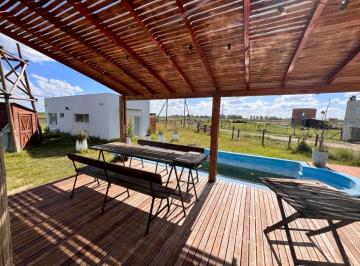 Quinta vacacional · 100m² · 2 Ambientes · Gv. Cabaña y Tiny House en Brandsen