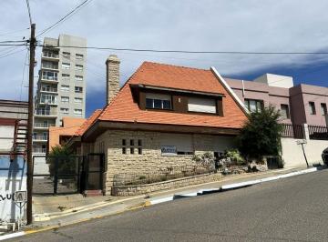 FRI-FRI-914_2 · Oportunidad! Venta Casa Chalet, Centro, Comodoro Rivadavia