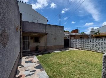 PH de 3 ambientes, Quilmes · Casa en Venta Quilmes con Local