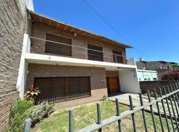 C21-024-76355_2 · Casa en Venta Frente a San Isidro