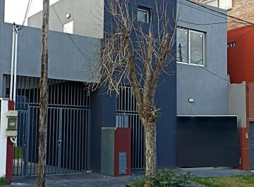 Departamento de 3 ambientes, Morón · Departamento de 3 Amb con Cochera y Patio a Estrenar