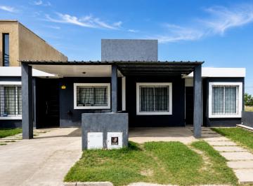 Casa de 3 ambientes, Villa Allende · Tu Lugar en Barrio Norte: Dúplex en Una Zona Joven y en Expansión