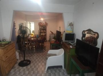 Casa de 5 ambientes, Tigre · Casa 4 Amb en Venta Ubicada en Don Torcuato