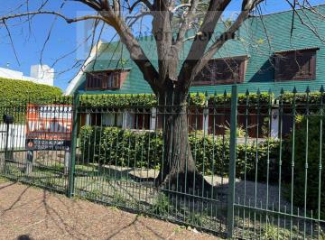 Casa en Venta de 5 ambientes San Pedro · Venta - San Pedro - Chalet de 421 m² | a Pasos del Centro y La Costanera - Importante Parque