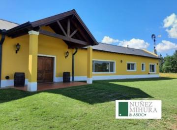 Casa de 7 ambientes, San Miguel del Monte · Benquerencia Farm Club - Chacra 413