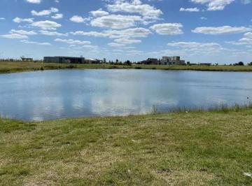 Terreno · 1001m² · Venta Lote Al Agua en Barrio San Sebastián Área 1.