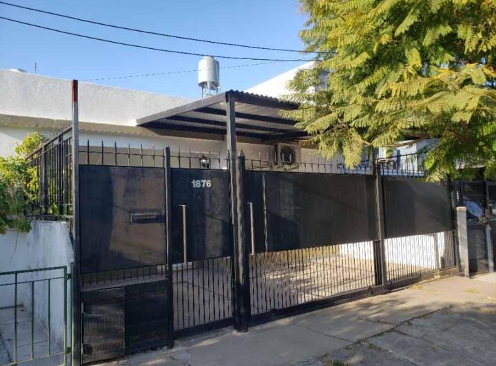 Casa · 185m² · 3 Ambientes · 1 Cochera