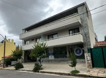 Departamento · 49m² · 2 Ambientes · 1 Cochera · Hermoso Dpto Centrico, con Vistas.