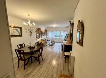 Departamento · 74m² · 3 Ambientes · Semipiso de Tres Ambientes en La Perla con Balcon