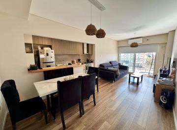 Departamento · 51m² · 2 Ambientes · 1 Cochera · Excelente Departamento 2 Ambientes en Venta - Bernal
